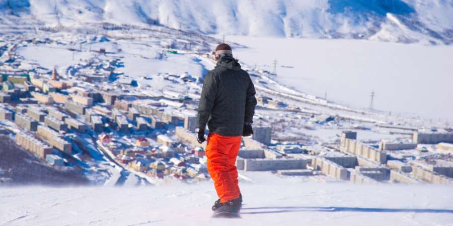 在希比内山脉的“大布季亚夫尔”（Bigwood）高山滑雪胜地。Photo: Natasha-Aleksandra / Shutterstock