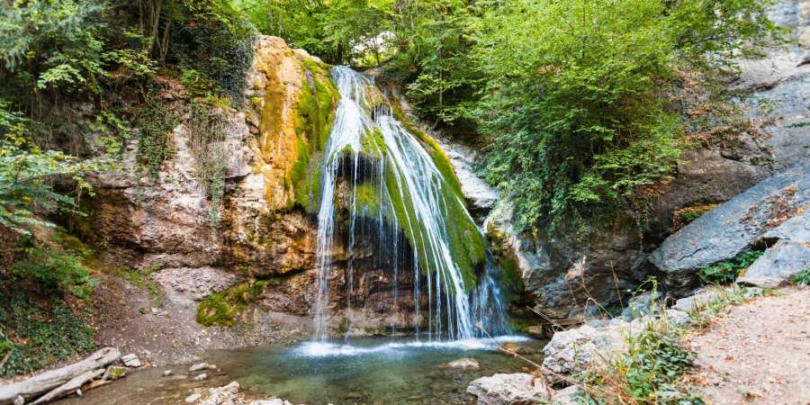 Самый полноводный водопад Крыма Джур-Джур